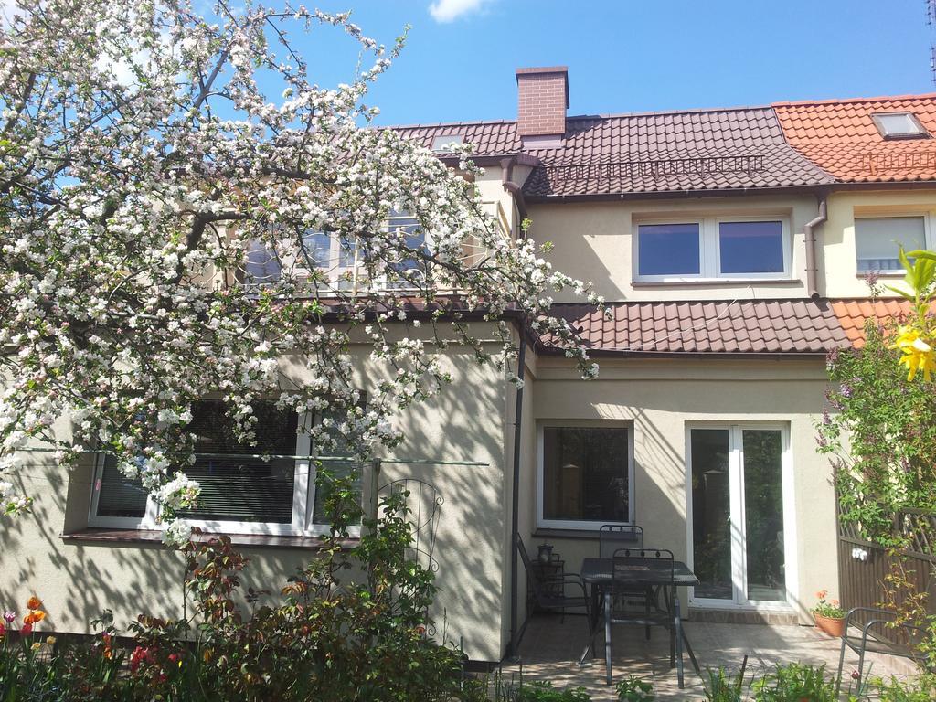 Cozy Apartment With Garden Gdansk Luaran gambar